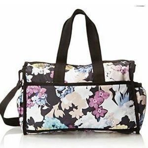 VGUC LeSportsac Travel Floral Diaper Bag 😍